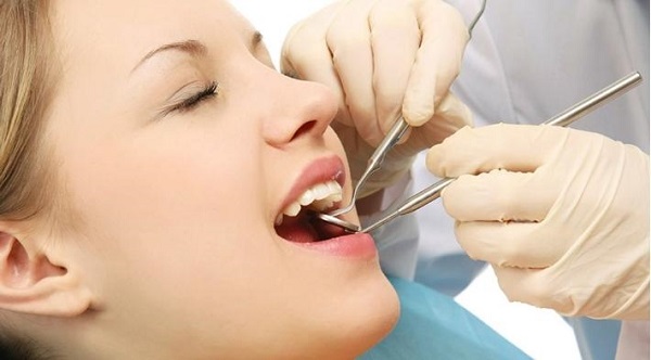 Bệnh răng miệng thường gặp ở trẻ em theo từng độ tuổi mà các mẹ cần biết