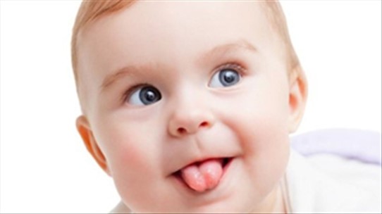 Các vấn đề răng miệng của con trẻ bạn cần nên lưu ý Mọc răng đối với nhũ nhi