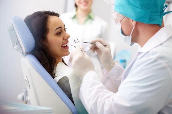 Chăm sóc răng trước, trong và sau khi trồng implant