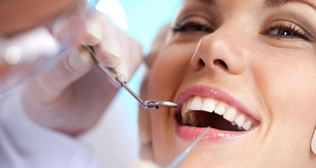Những gì bạn mong đợi trước, trong và sau khi loại bỏ răng khôn Những gì bạn mong đợi trước, trong và sau khi loại bỏ răng khôn