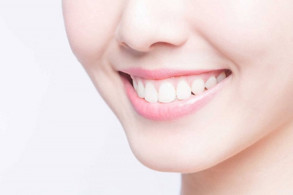 Những nguyên nhân khiến răng bị ố vàng Những nguyên nhân khiến răng bị ố vàng