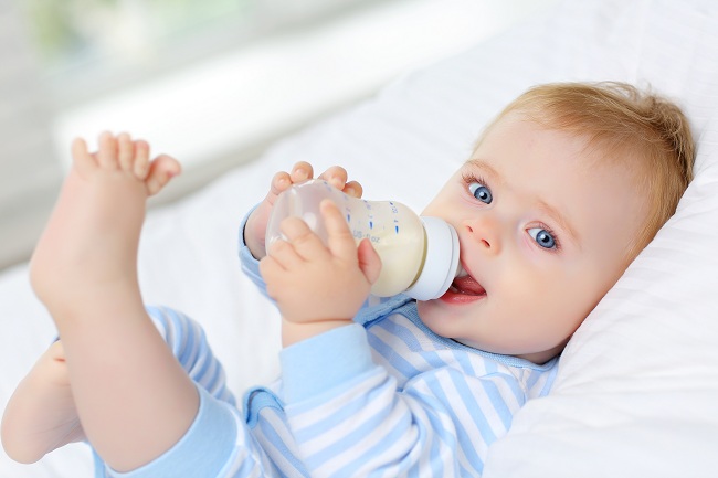 Những thói quen xấu ảnh hưởng đến sức khỏe răng miệng của trẻ em Những thói quen xấu ảnh hưởng đến sức khỏe răng miệng của trẻ em