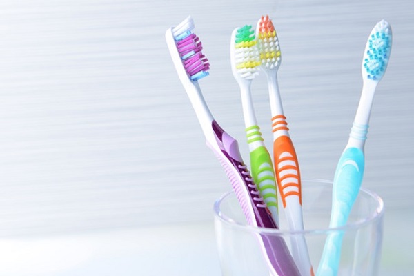 Sai lầm thường gặp khi chăm sóc răng miệng cho trẻ Sai lầm thường gặp khi chăm sóc răng miệng cho trẻ