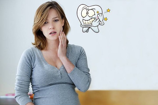 Sâu răng ảnh hưởng thế nào đến mẹ bầu và thai nhi